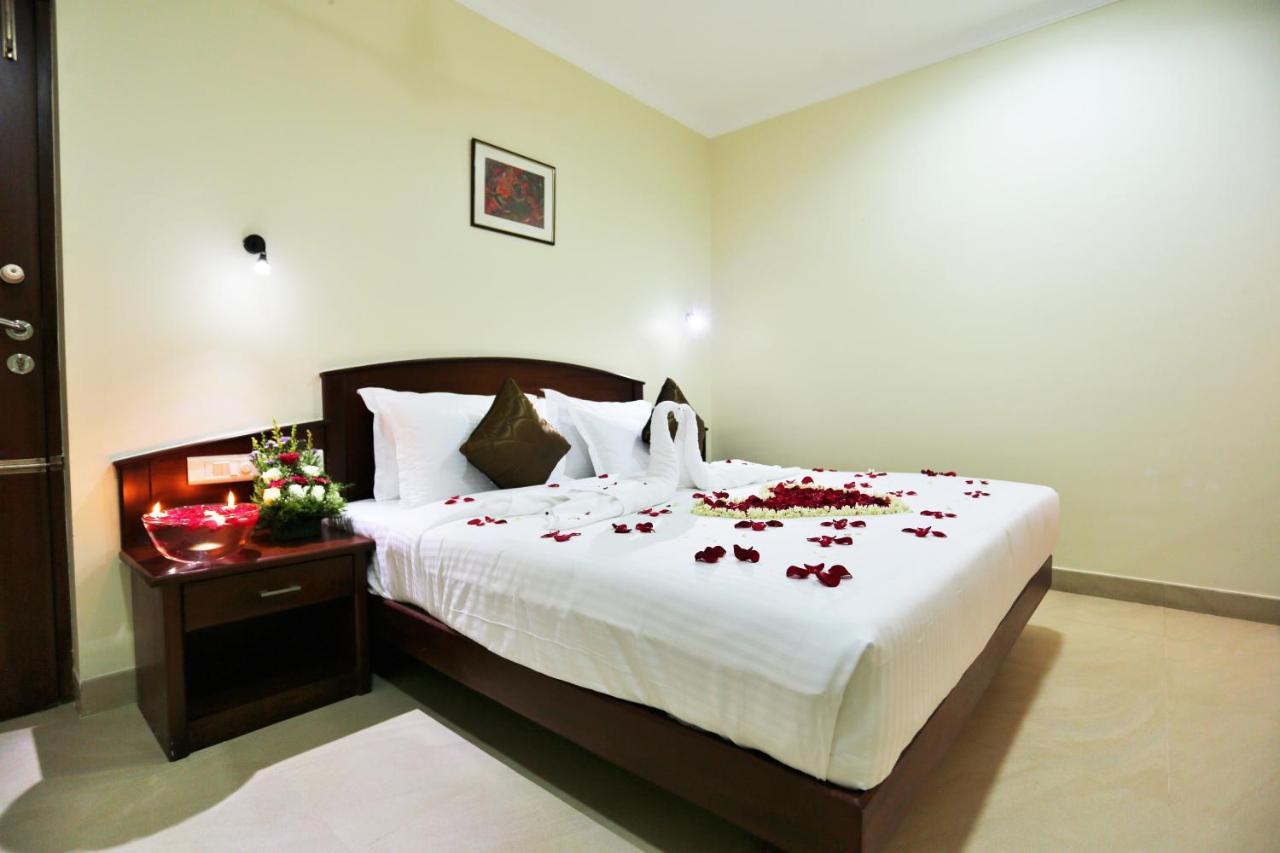 Hotel White City North Paravur Ngoại thất bức ảnh